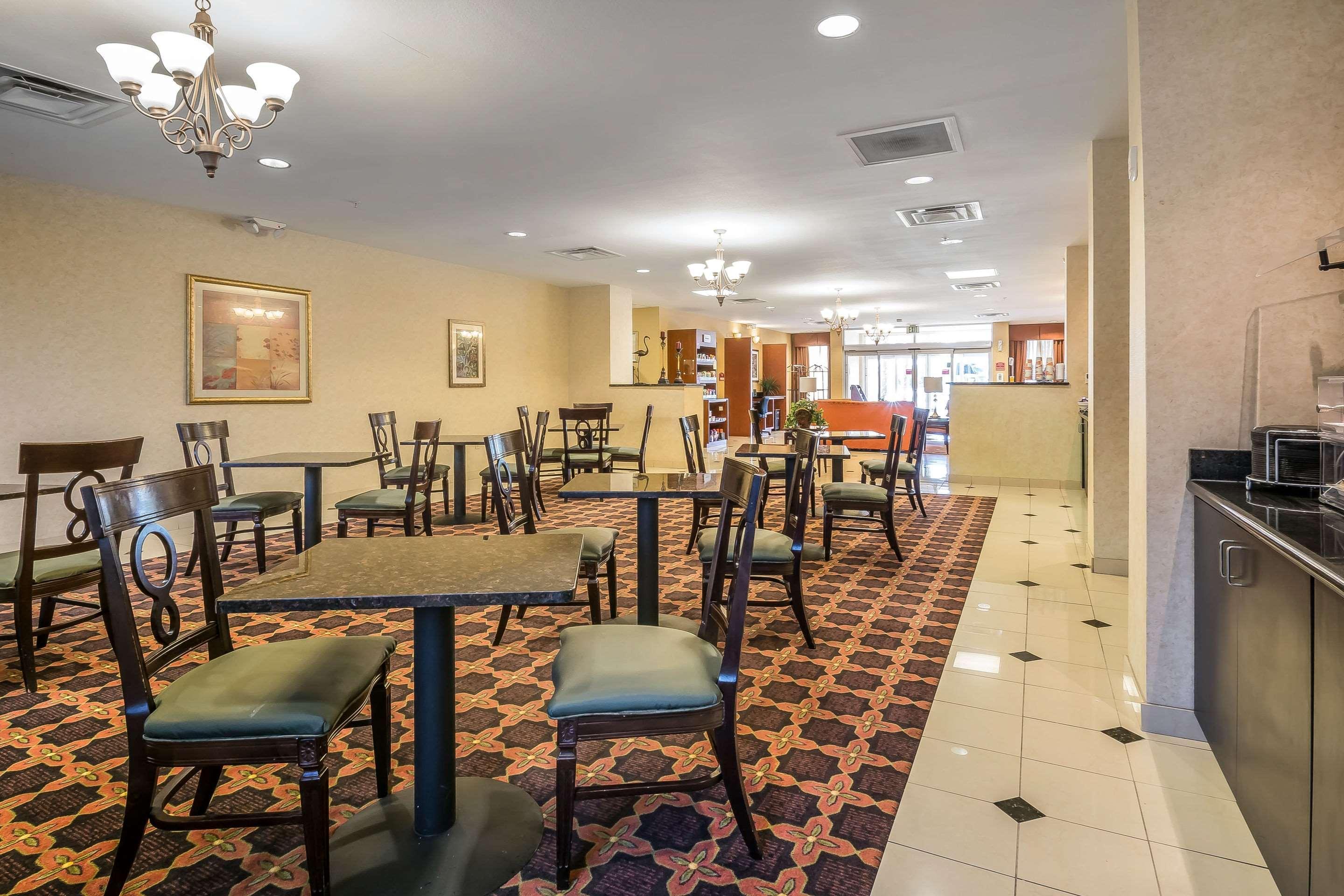 Comfort Suites West Jacksonville Ngoại thất bức ảnh